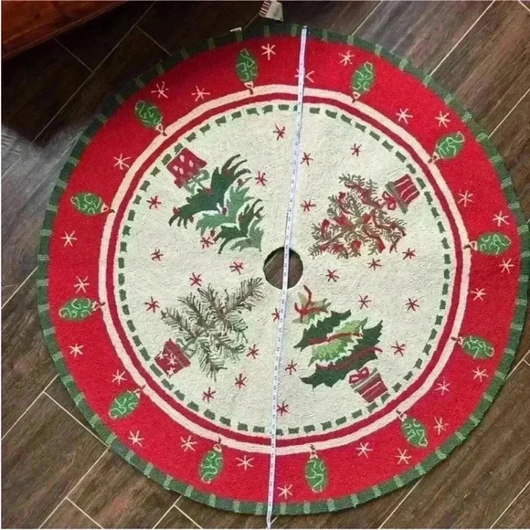 Wool Red, Green, And Cream "Country" Christmas Tree Skirt New With Tags! - Picture 3 of 10